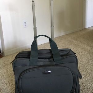 Ricardo Rolling Luggage Tote